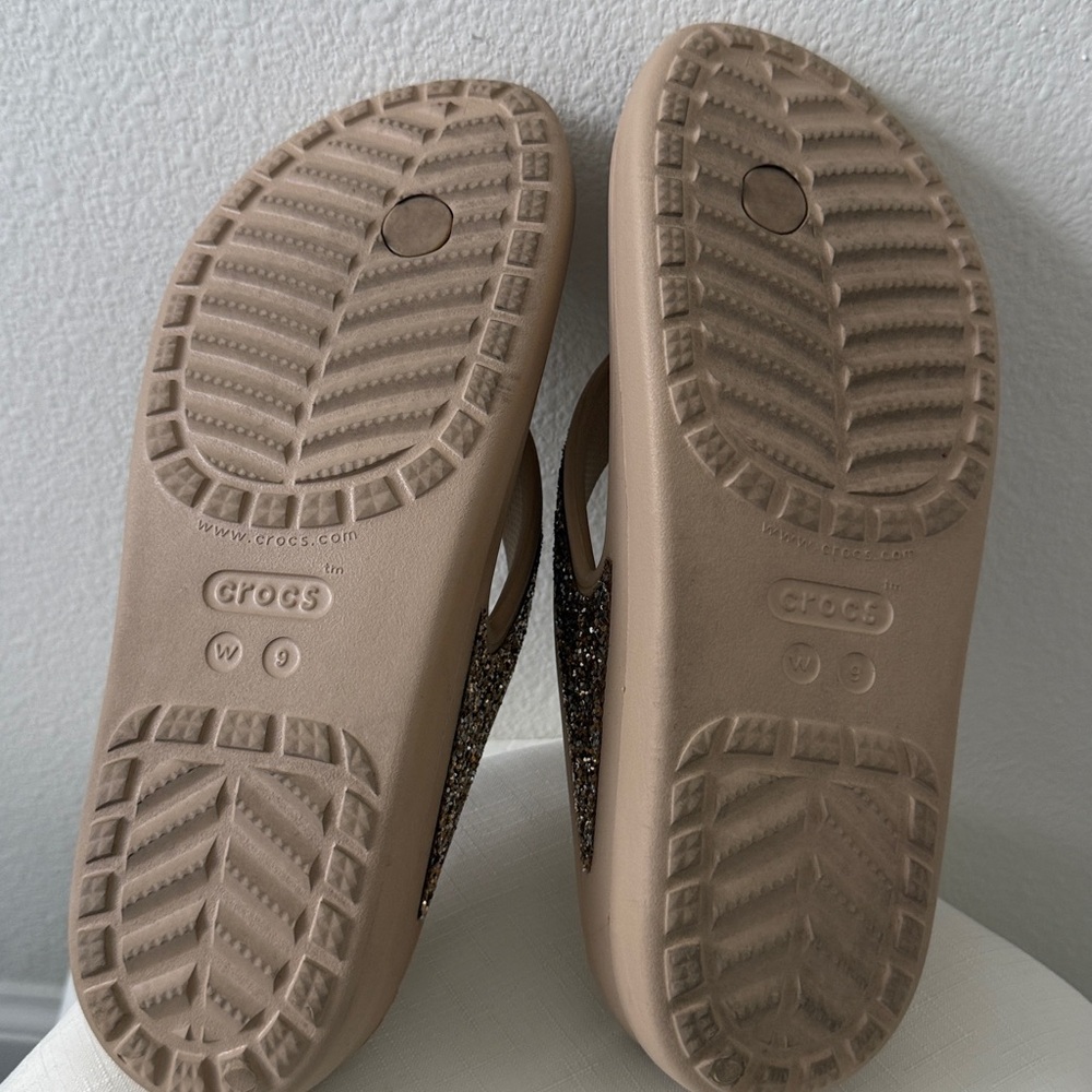 CROCS Women's Beige Sparkle Sandals - Picture 6 of 8